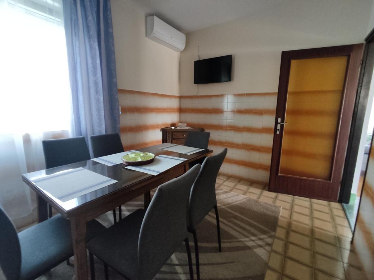 Apartment Teresa With Big Terrace Dramalj ซริกเวนิซา ภายนอก รูปภาพ