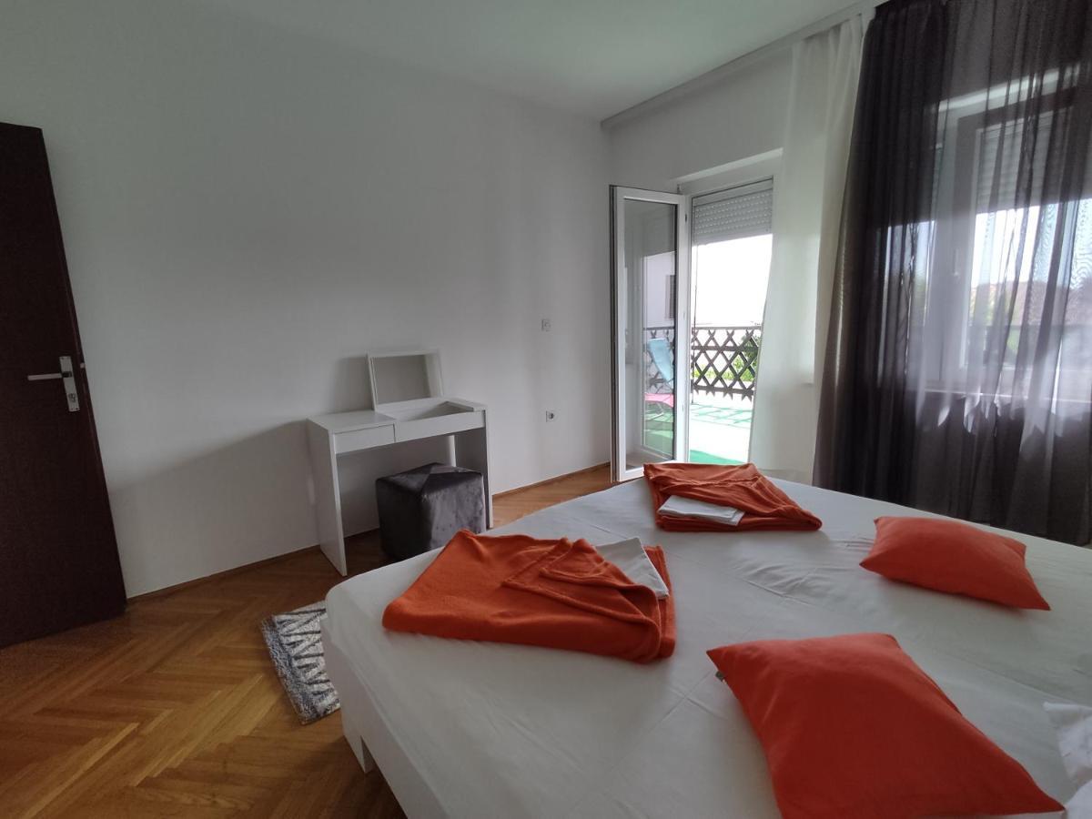 Apartment Teresa With Big Terrace Dramalj ซริกเวนิซา ภายนอก รูปภาพ